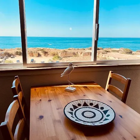 Facing The Sea Apartment